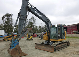 2019 John Deere 135G Hydraulic Excavator with dozer blade, hydraulic thumb, and 36-inch bucket, for sale at auction in Fontana California